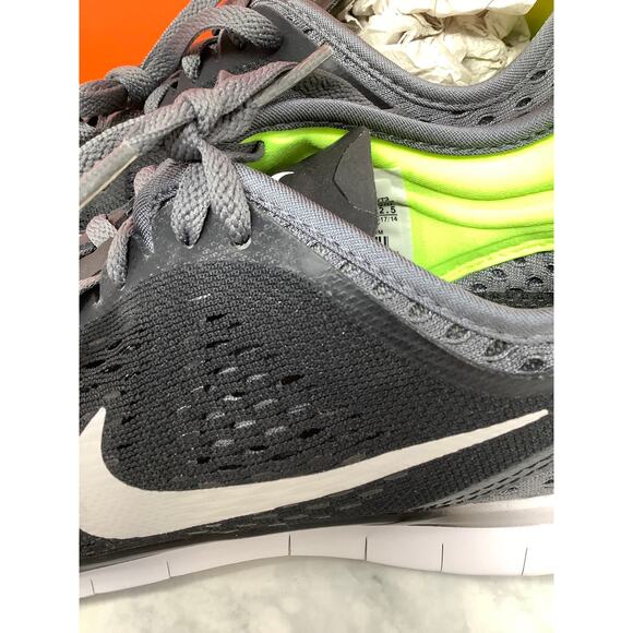 Nike Women's 5.5 Black Free 5.0 Tri Fit 5 Breathe Running Shoes Athletic BR2-1 - Picture 4 of 14